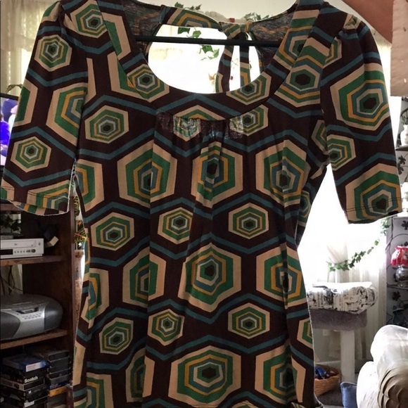 Maurice’s Geometric Shirt - Picture 2 of 3